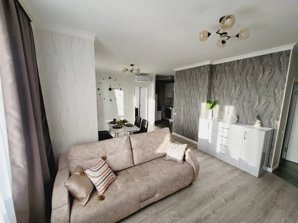 Большая квартира с видом на Волгу