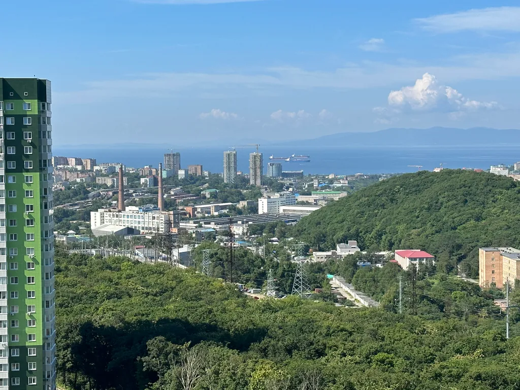 Новая квартира-студия с видом на море