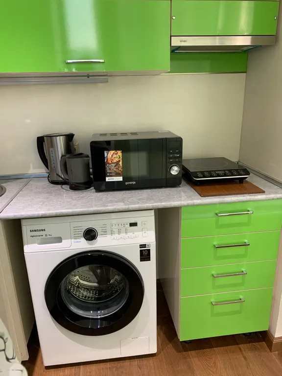 City Central Apartment (студия с витражами)