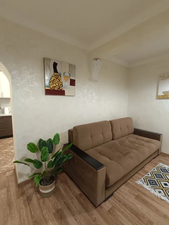 Апартаменты у фонтана рядом с центром с балконом