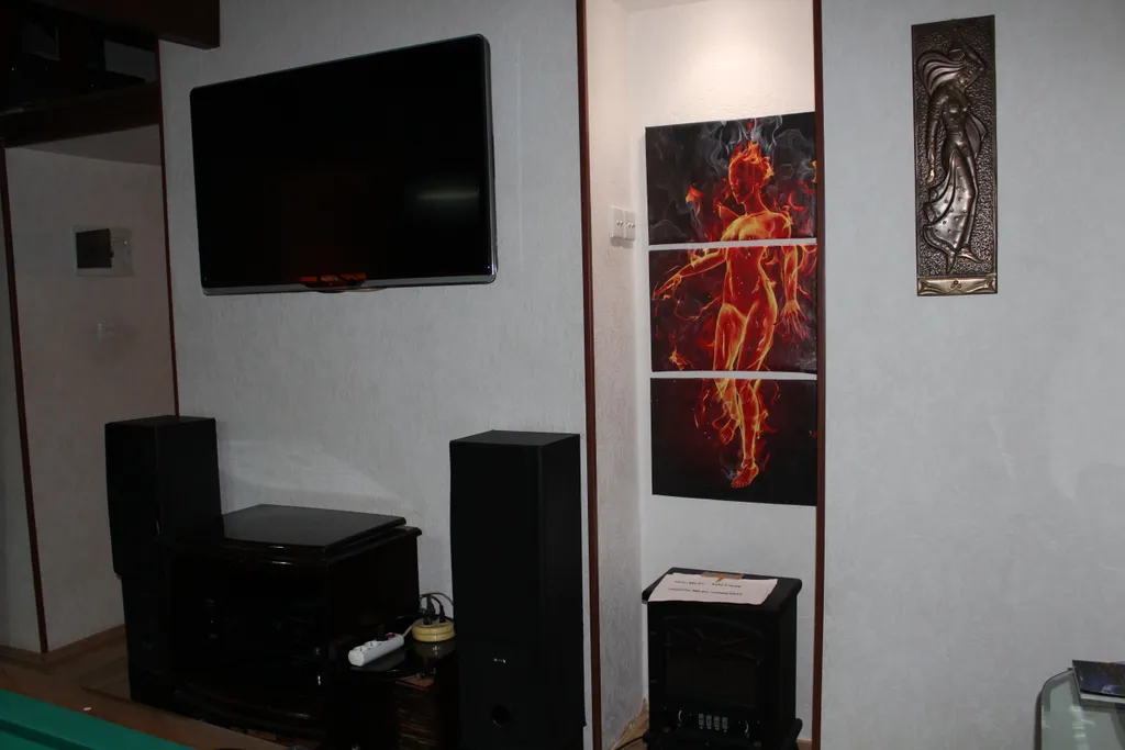 Лофт с бильярдным столом