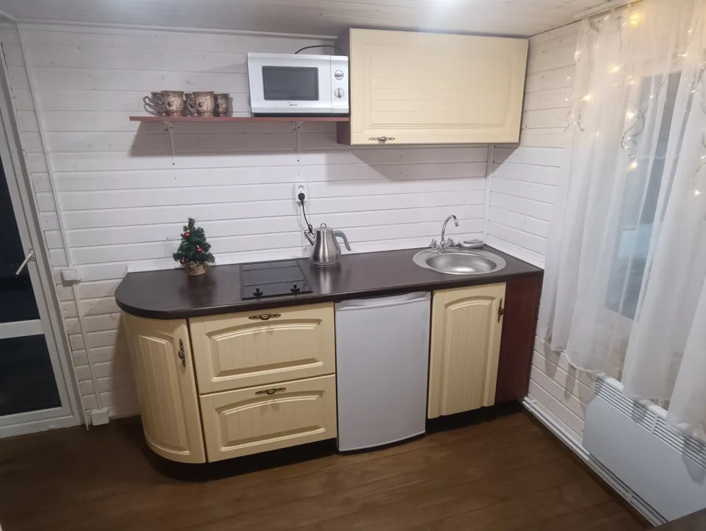 Домик с сауной у озера