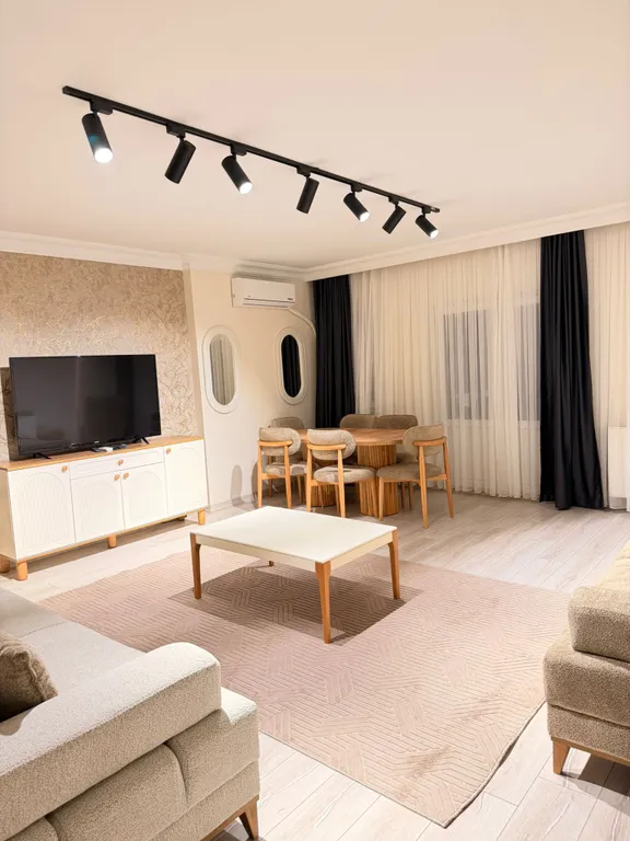 Семейная уютная квартира 10N