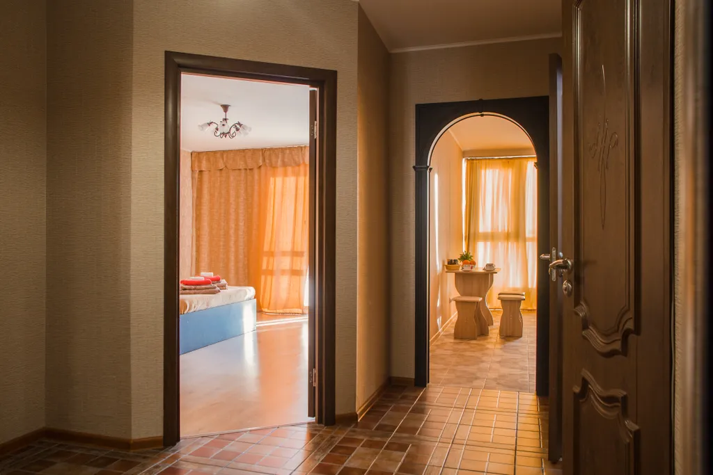 Светлая квартира с панорамными окнами в 10 минутах от парка в центре