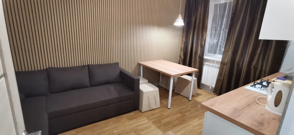 Часть дома на втором этаже с баней и бассейном