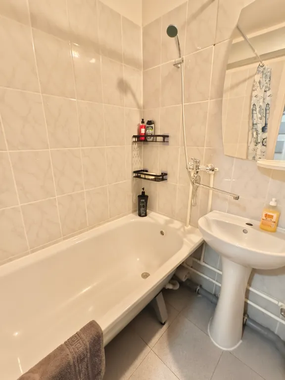 Квартира у мед центра имени Шумакова рядом с речкой