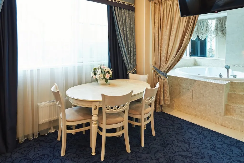 Люкс с джакузи