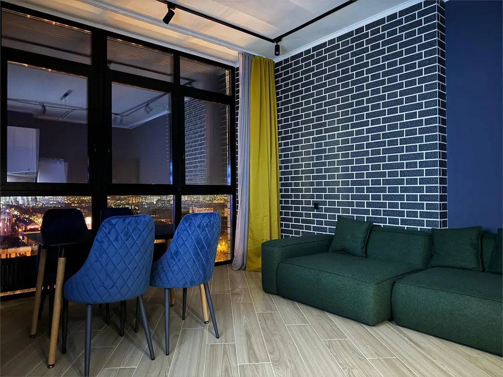 Уникальная квартира с панорамным видом и проектором