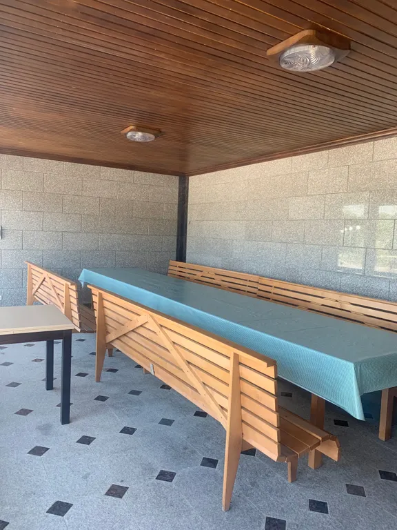 Загородный дом с бассейном