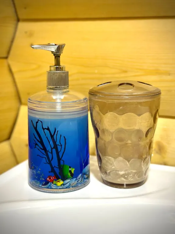 Дом рыбака с баней в самом живописном месте города, у реки и озера