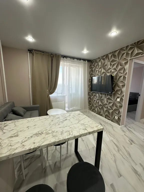 Уютная квартира в новом районе — аренда посуточно в Владимир