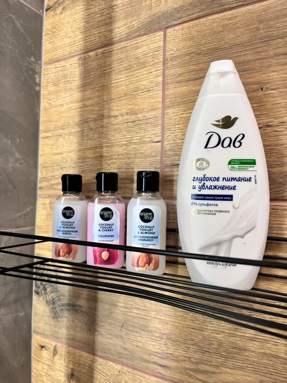 Очаровательная новая чистая квартира