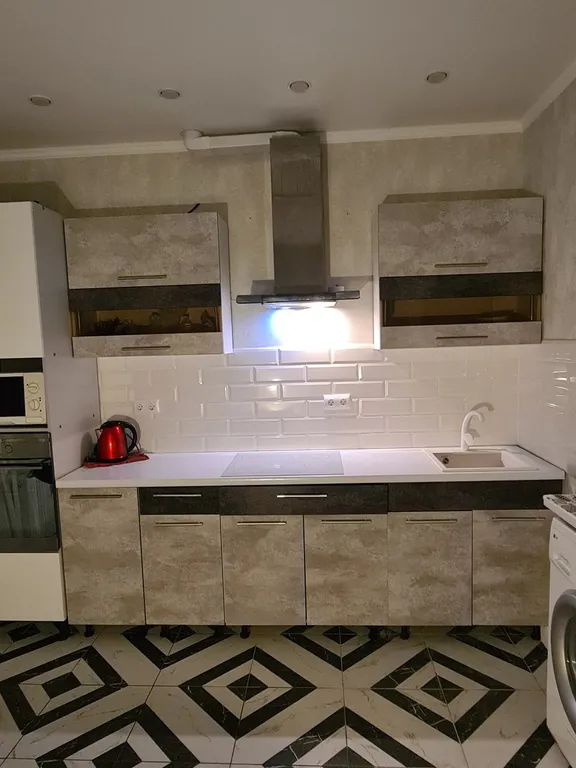 Уютная квартира с очень удобной локаций, близко центр и Степной, Термо