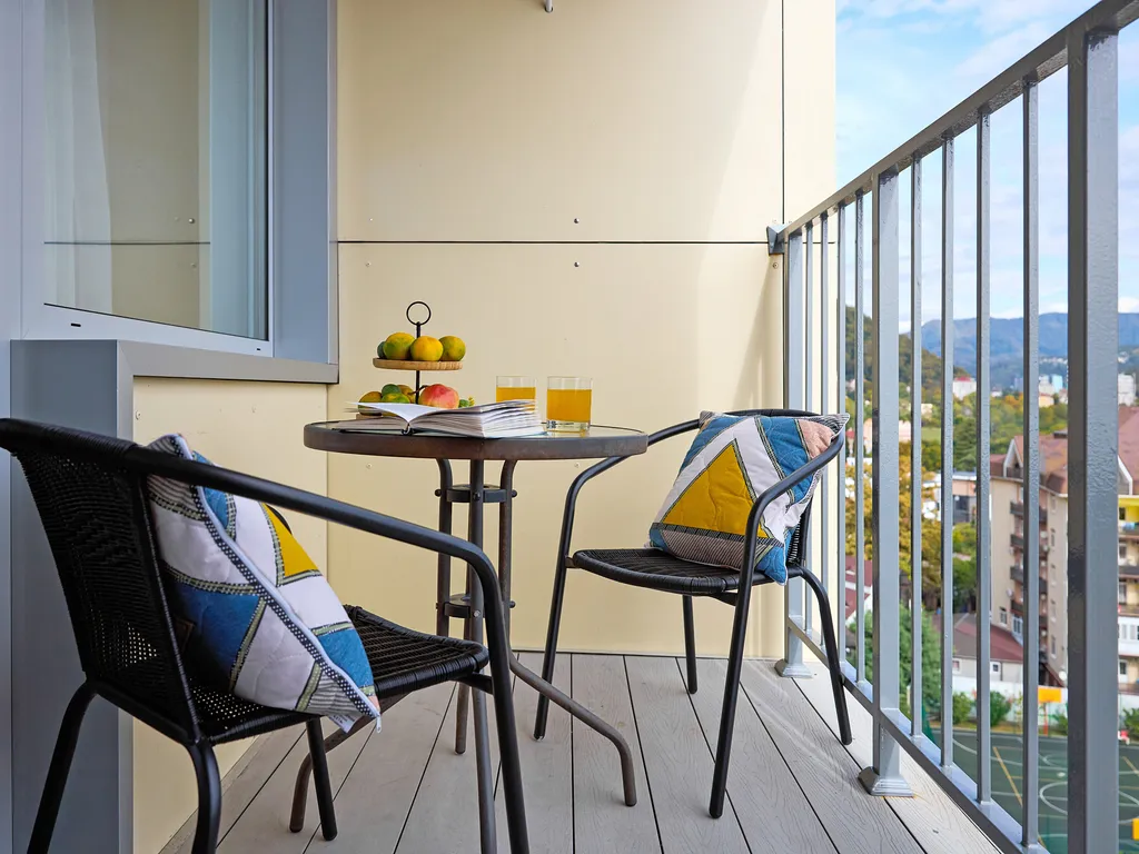 Студия с потрясающим видом на море и горы