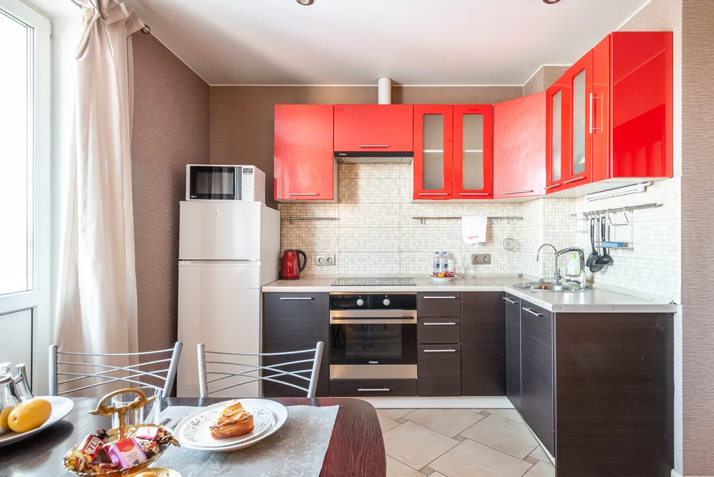 Евротрешка у ТРЦ Мега