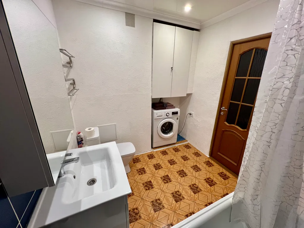 Аренда у клиники Фёдорова