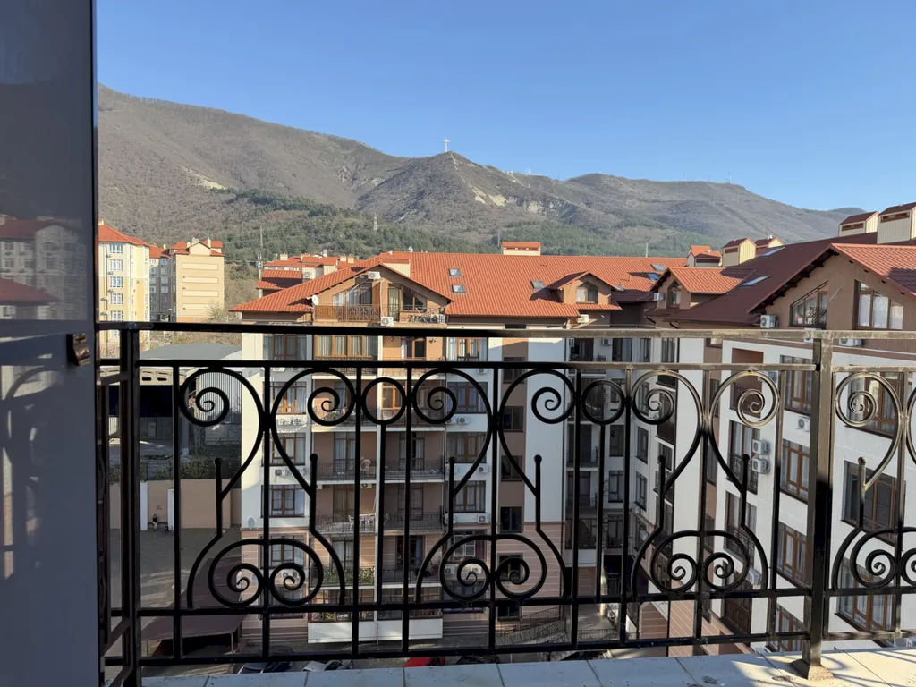 Квартира Квартира с видом на горы и балконом - 10 мин до пляжа — Геленджик