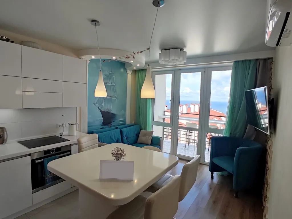 Двухкомнатный апартамент с потрясающим видом на море