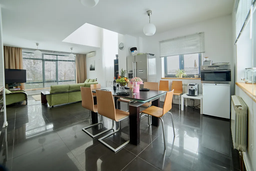 Загородный дом с баней возле горнолыжного курорта Сорочаны