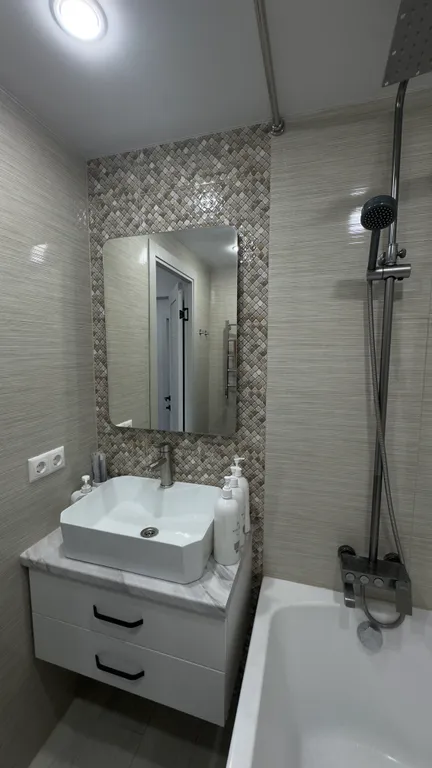 Уютная, современная квартира с новым ремонтом