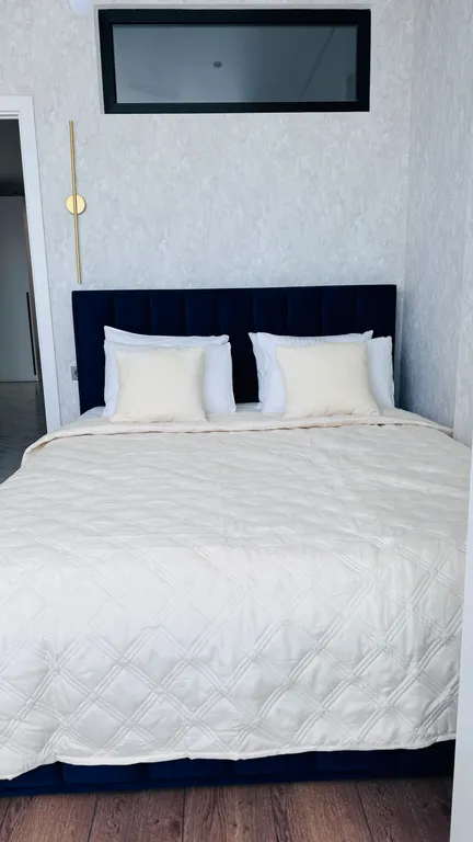 Двухкомнатная квартира с столовой на набережной с видом на Дон