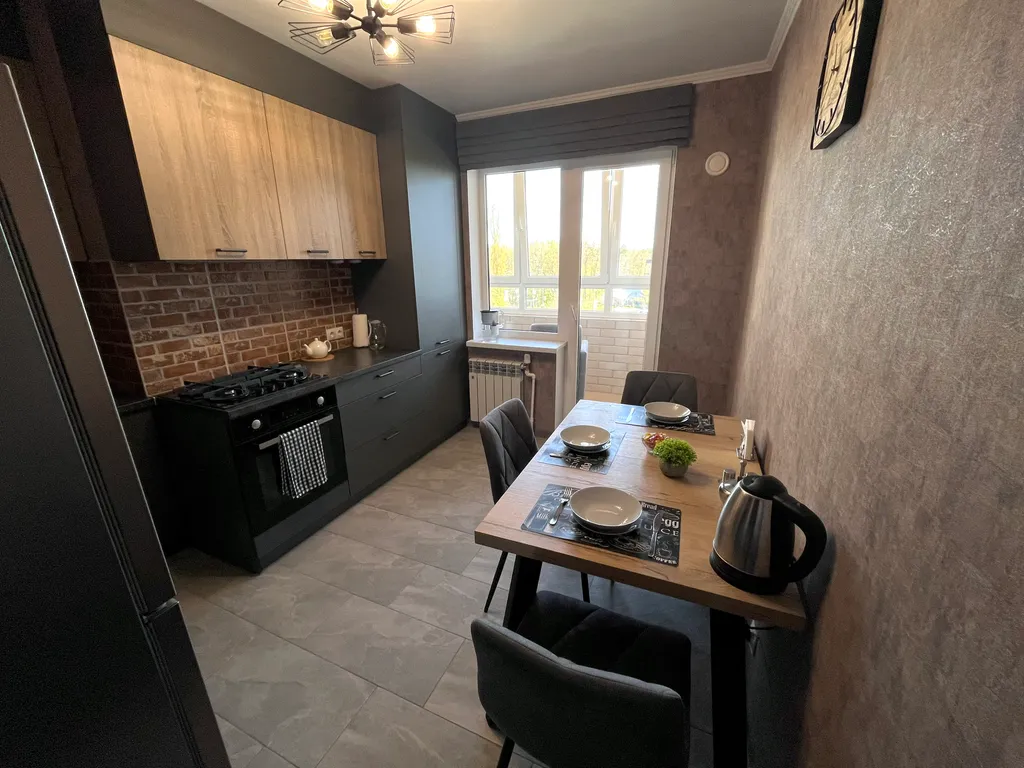 Просторная новая квартира для семейного отдыха в 10 минутах от моря