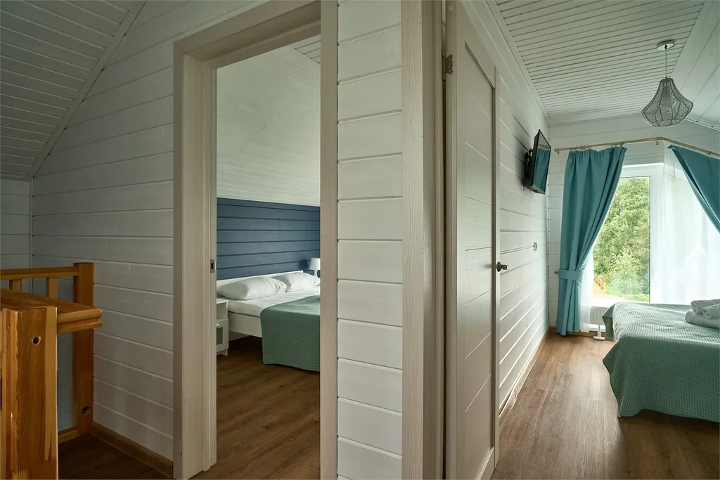 Коттедж с террасой и уличным джакузи