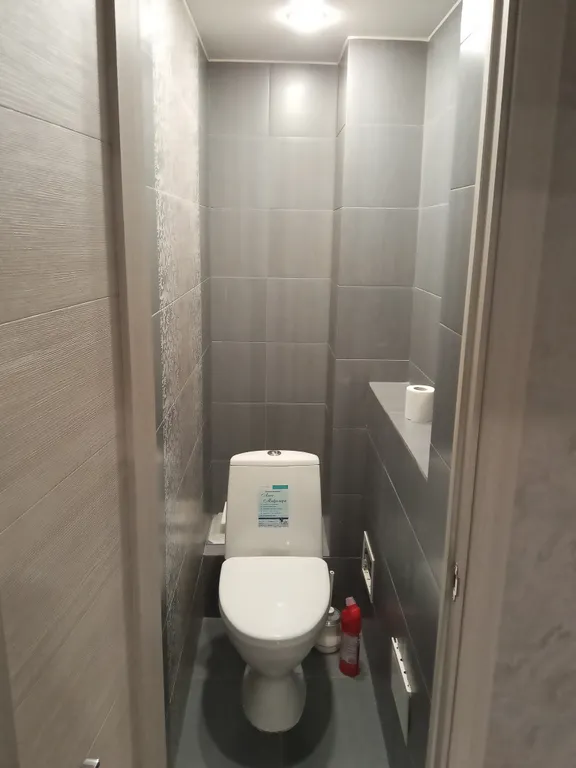 Двухкомнатная квартира в новостройке, рядом центр города