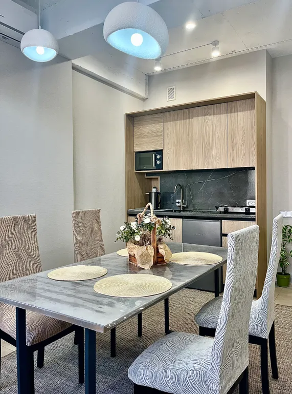 Уютная дизайнерская квартира