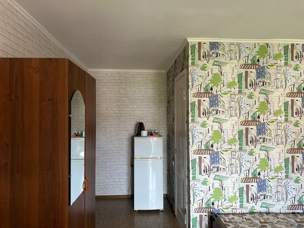 Квартира Квартира Трехместный номер 3 в частном доме Лужайка — Лазаревское