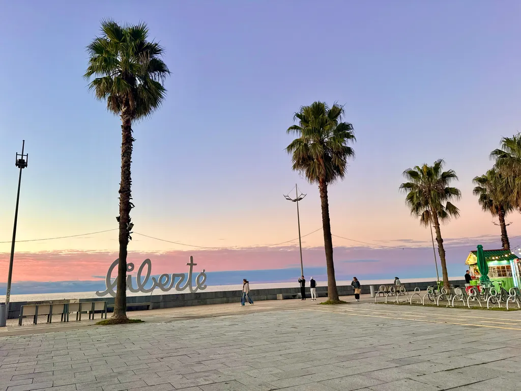 Солнечная студия на берегу моря