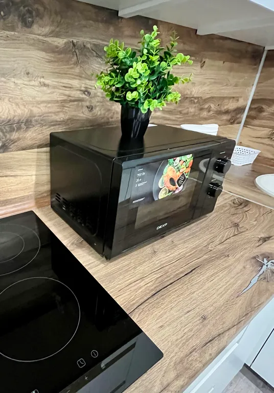 Новая студия с просторной парковкой