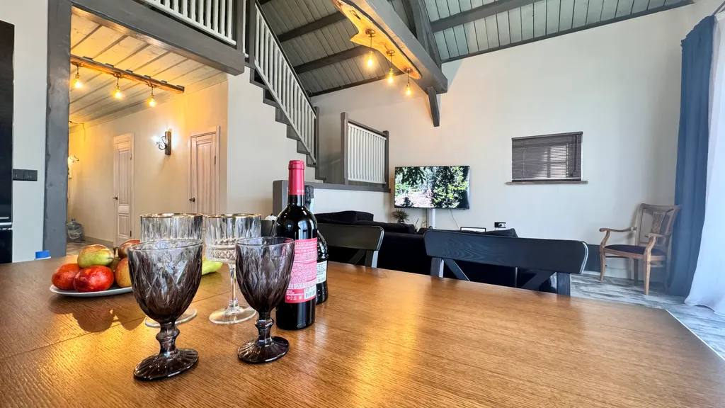 Коттедж Black&White у пристани в центре города