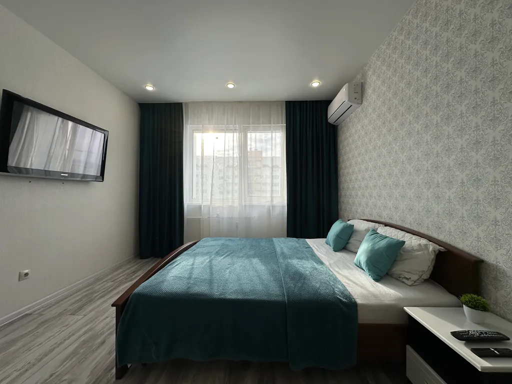 Апартаменты ЛайкХоум на Дорофеева 7 у Города Еды