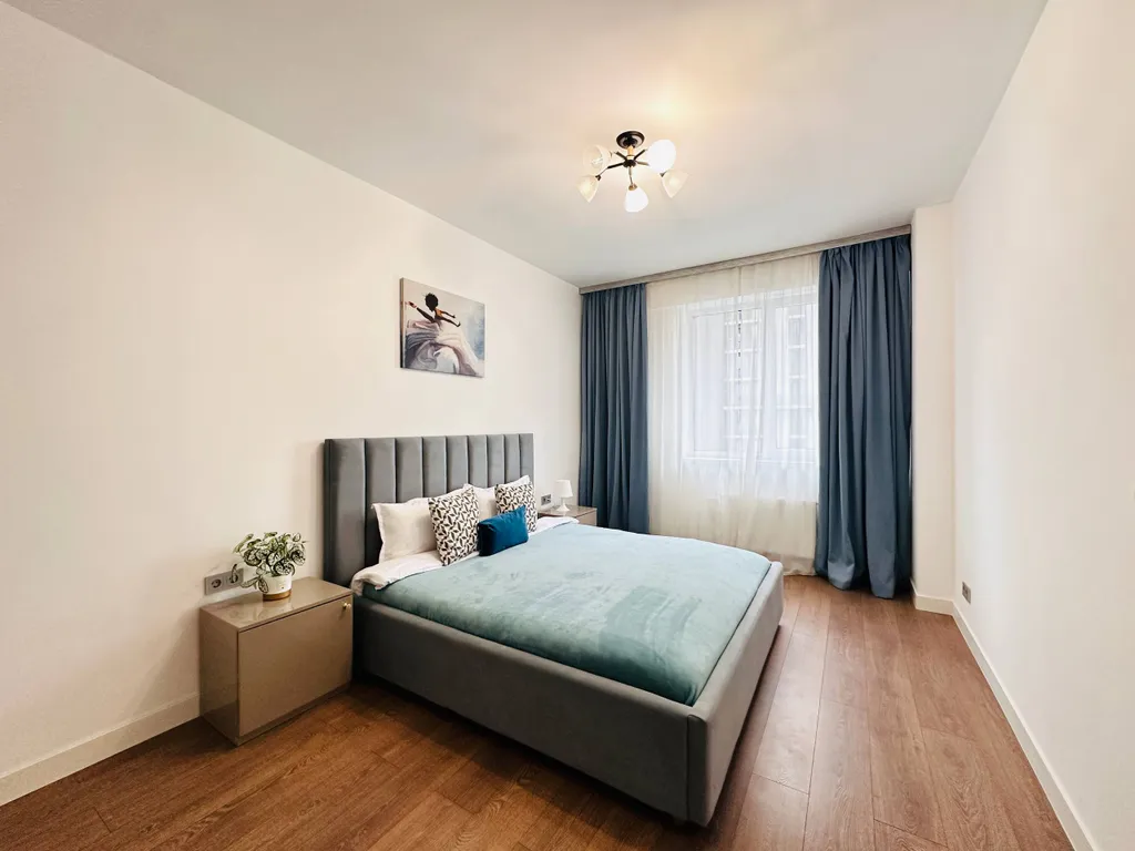 3-комнатные апартаменты для 6 чел в центре рядом с ТРЦ Мега