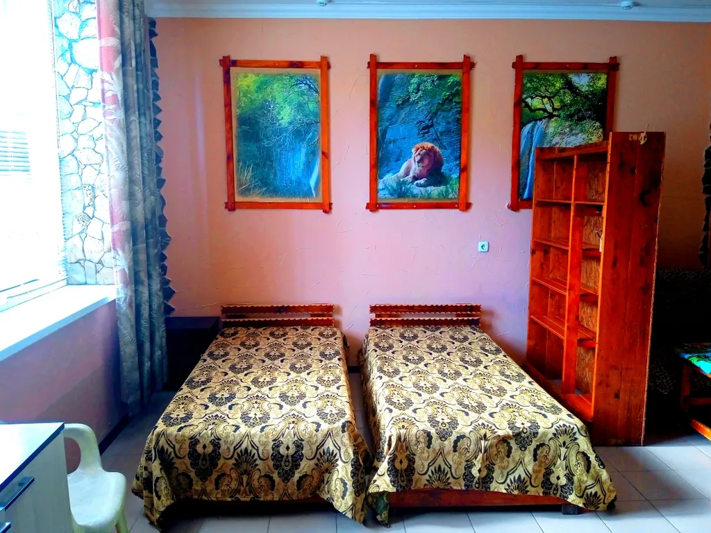 Квартира Квартира Трёхместный номер сафари с двумя дополнительными местами, с отдельным входом — Голубицкая