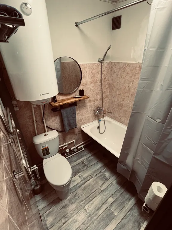 Серый лофт на силуэте