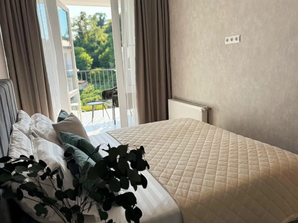 Евро-двухкомнатная квартира с видом на море Монако — аренда посуточно в Агой