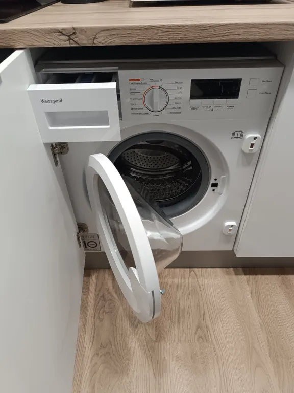 Уютная студия с видом на лес