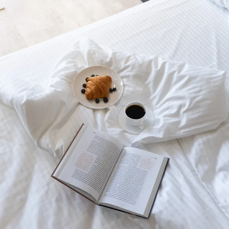 Апартаменты бизнес-класса в центре города с панорамным видом на пруд