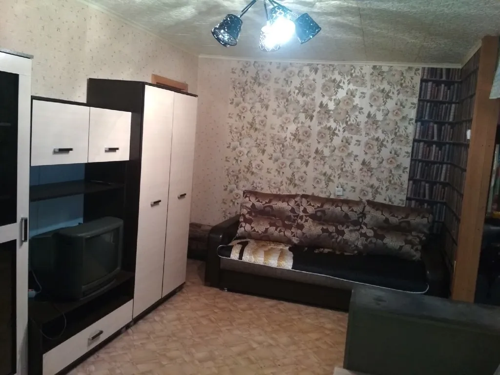 Двухкомнатная квартира недалеко от центра