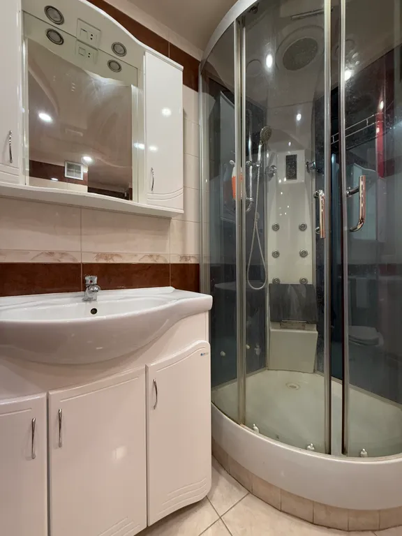 Тут хорошо на Щорса