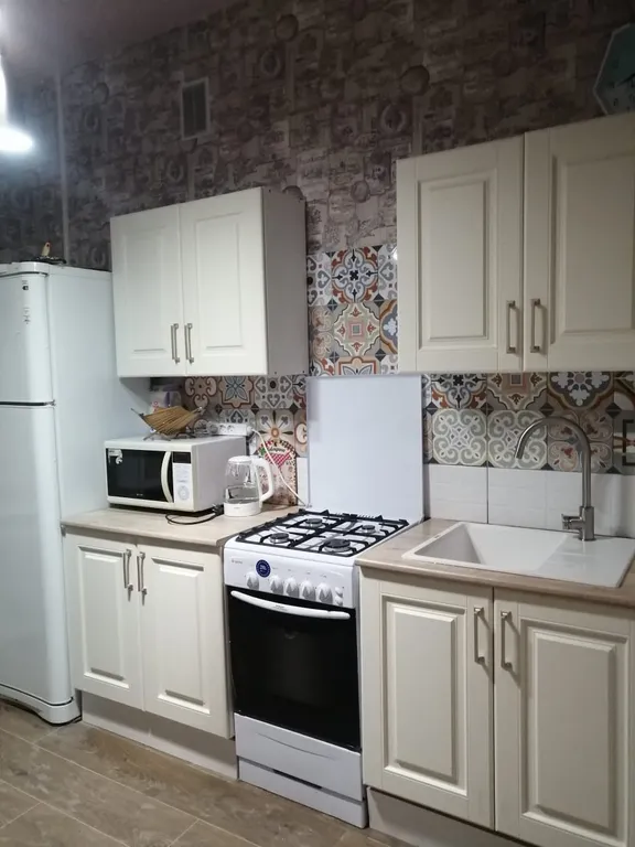 Квартира Квартира Просторная двухкомнатная сталинка в районе Волжской набережной — Ярославль