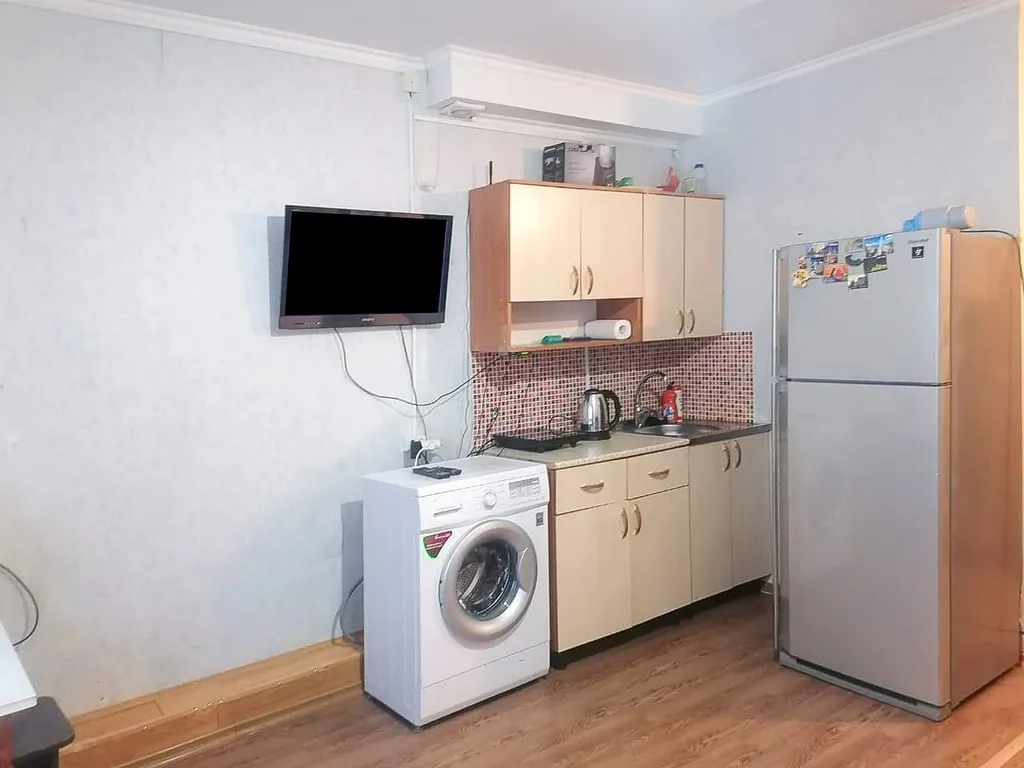 Квартира студия в районе аэропорта города