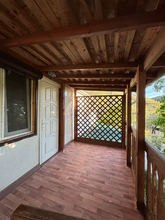 Студия в эко-стиле с кухней и со своей террасой в 200 метрах от моря