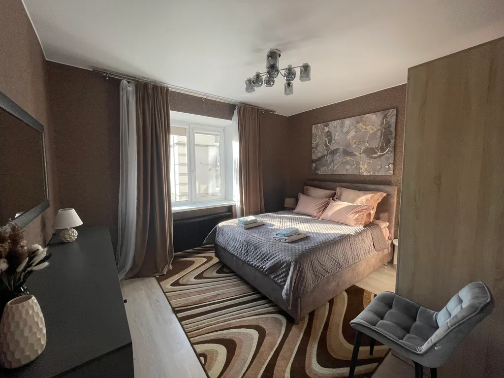 3-комнатная уютная квартира — аренда посуточно в Великий Новгород