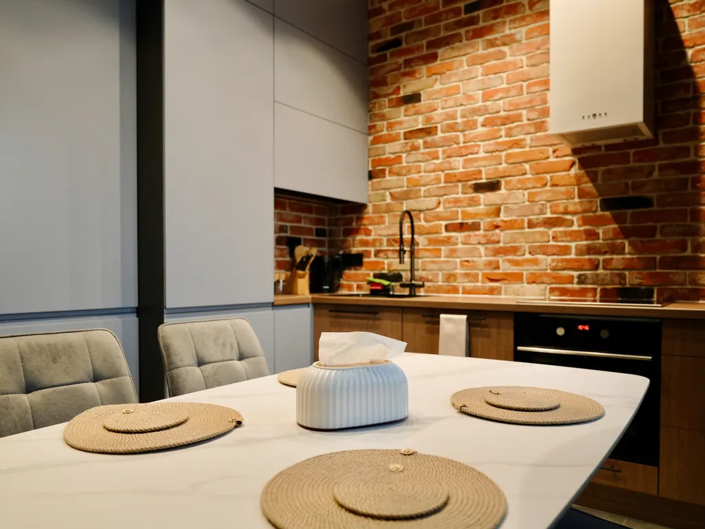 Дизайнерская евродвушка у канта на набережной