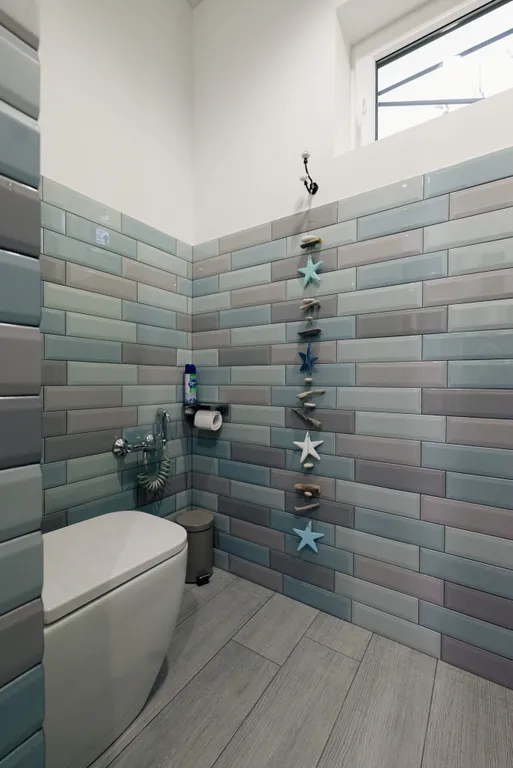 Дом с баней и купелью около Минского моря