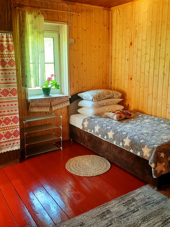 Домик Уют Самана в Родовом поместье в лесу