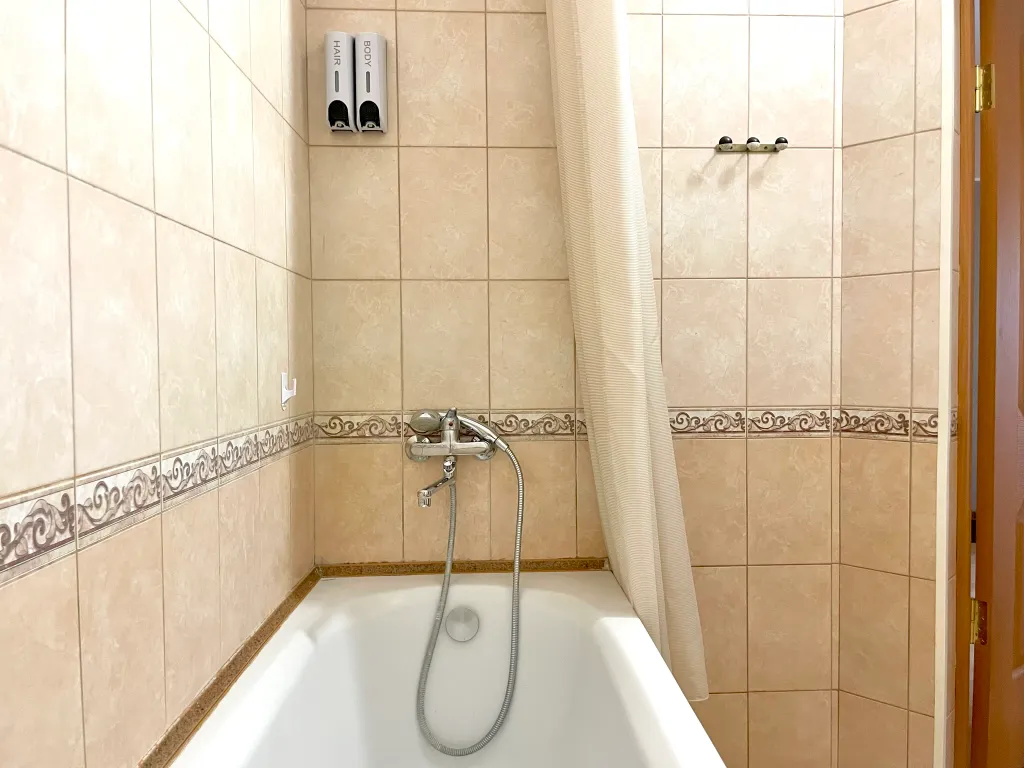 Квартира 3-комнатная Квартира — Калининград